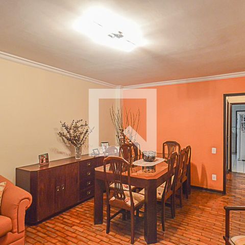 Casa à venda com 148m², 3 quartos e 2 vagasSala