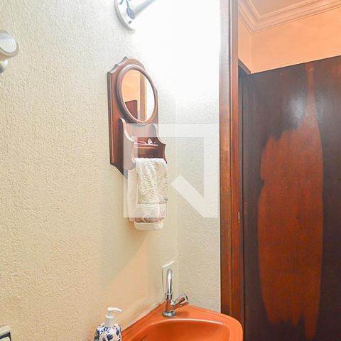 Casa à venda com 148m², 3 quartos e 2 vagasLavabo
