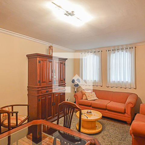 Casa à venda com 148m², 3 quartos e 2 vagasSala