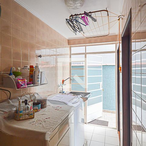 Casa à venda com 148m², 3 quartos e 2 vagasÁrea de Serviço