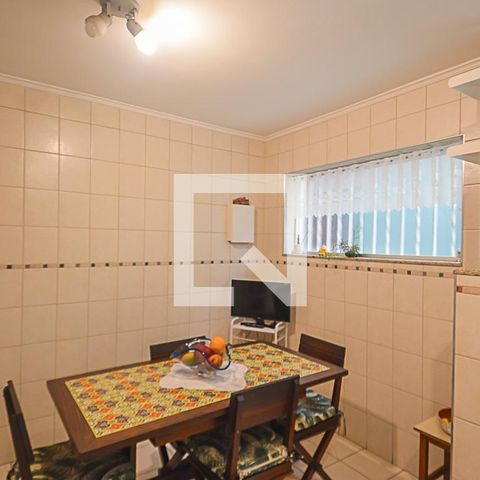 Casa à venda com 148m², 3 quartos e 2 vagasCozinha