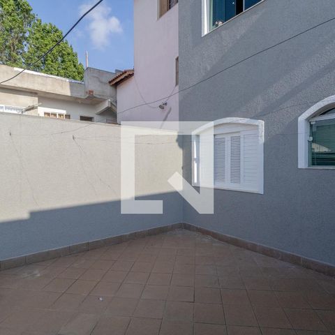 Casa à venda com 230m², 4 quartos e 4 vagas Casa à venda com 230m², 4 quartos e 4 vagasQuintal