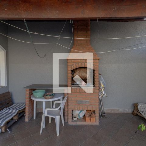 Casa à venda com 230m², 4 quartos e 4 vagas Casa à venda com 230m², 4 quartos e 4 vagasChurrasqueira
