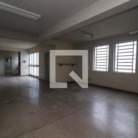 Casa para alugar com 320m², 4 quartos e 2 vagasgaragem