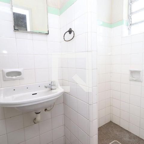 Casa para alugar com 320m², 4 quartos e 2 vagasBanheiro garagem