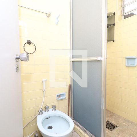 Casa para alugar com 320m², 4 quartos e 2 vagasBanheiro