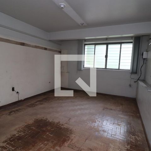 Casa para alugar com 320m², 4 quartos e 2 vagassala 04