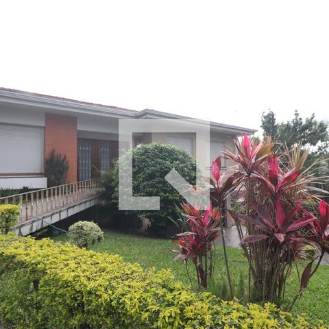 Casa para alugar com 320m², 4 quartos e 2 vagasfachada