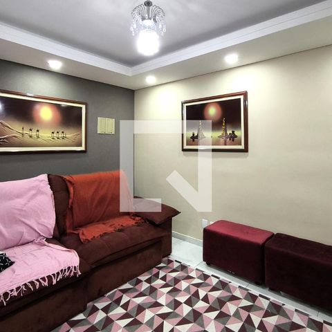Casa à venda com 125m², 3 quartos e 2 vagasSala