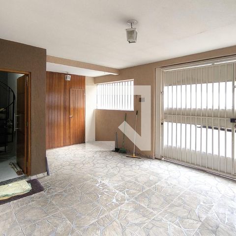 Casa à venda com 125m², 3 quartos e 2 vagasGaragem