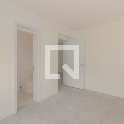 Apartamento à venda com 145m², 3 quartos e 3 vagas Apartamento à venda com 145m², 3 quartos e 3 vagasSuíte 2