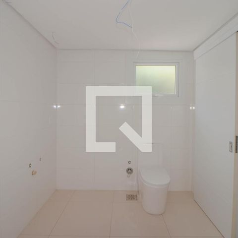 Apartamento à venda com 145m², 3 quartos e 3 vagas Apartamento à venda com 145m², 3 quartos e 3 vagasBanheiro da Suíte 3