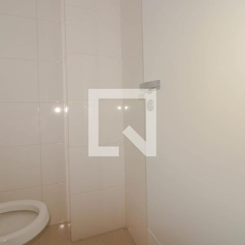 Apartamento à venda com 145m², 3 quartos e 3 vagas Apartamento à venda com 145m², 3 quartos e 3 vagasBanheiro Auxiliar
