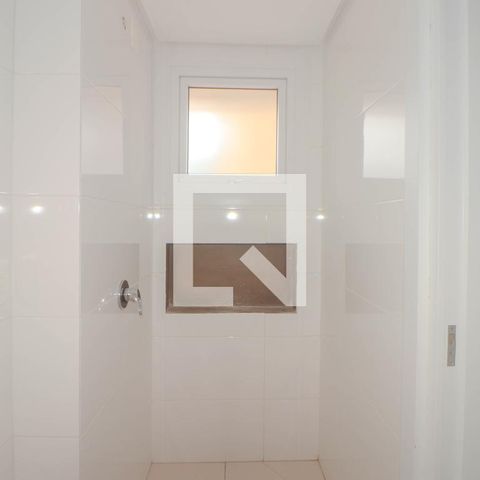 Apartamento à venda com 145m², 3 quartos e 3 vagas Apartamento à venda com 145m², 3 quartos e 3 vagasBanheiro da Suíte 1