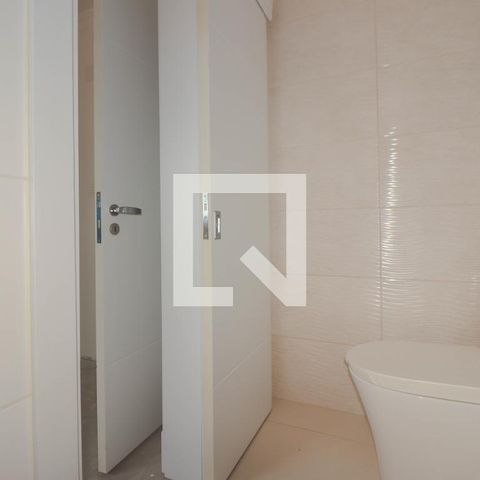 Apartamento à venda com 145m², 3 quartos e 3 vagas Apartamento à venda com 145m², 3 quartos e 3 vagasBanheiro da Suíte 1