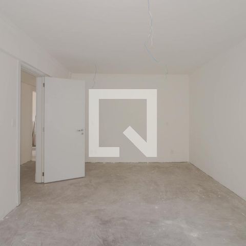 Apartamento à venda com 145m², 3 quartos e 3 vagas Apartamento à venda com 145m², 3 quartos e 3 vagasSuíte 3