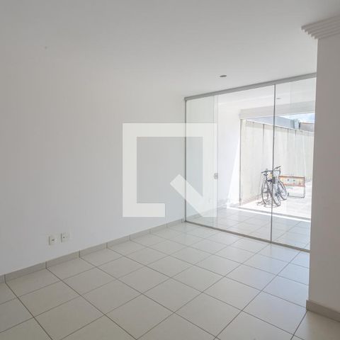 Apartamento para alugar com 280m², 3 quartos e 2 vagasSala