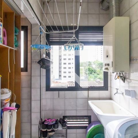 Apartamento à venda com 80m², 3 quartos e 1 vagaÁrea de Serviço
