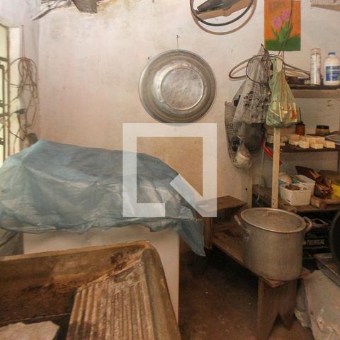 Casa à venda com 100m², 2 quartos e 3 vagas Casa à venda com 100m², 2 quartos e 3 vagasÁrea de Serviço