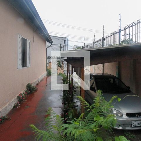 Casa à venda com 100m², 2 quartos e 3 vagas Casa à venda com 100m², 2 quartos e 3 vagasGaragem