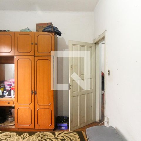 Casa à venda com 100m², 2 quartos e 3 vagas Casa à venda com 100m², 2 quartos e 3 vagasQuarto 02