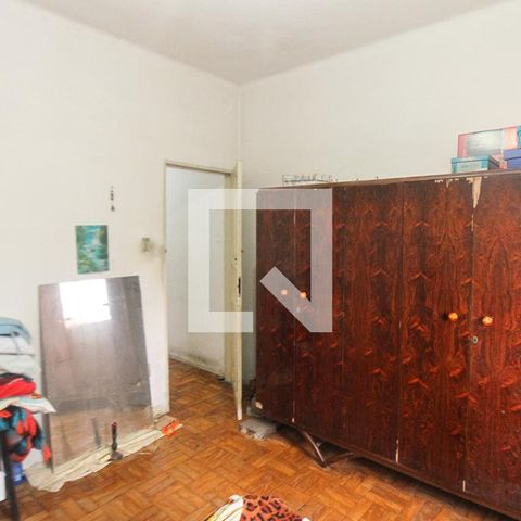 Casa à venda com 100m², 2 quartos e 3 vagas Casa à venda com 100m², 2 quartos e 3 vagasQuarto