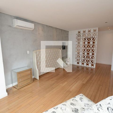 Casa de condomínio à venda com 300m², 4 quartos e 4 vagasSuíte 1