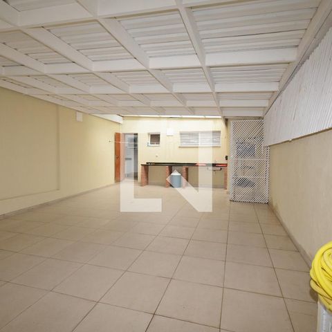 Casa de condomínio à venda com 300m², 4 quartos e 4 vagasGaragem