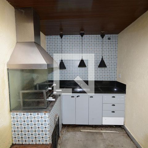 Casa de condomínio à venda com 300m², 4 quartos e 4 vagasEspaço Gourmet