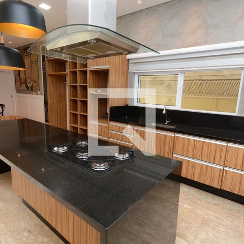 Casa de condomínio à venda com 300m², 4 quartos e 4 vagasCozinha