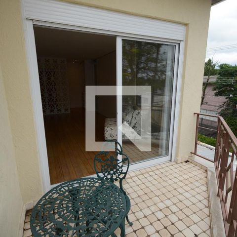 Casa de condomínio à venda com 300m², 4 quartos e 4 vagasVaranda da Suíte 1
