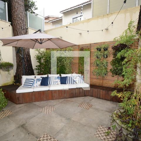 Casa de condomínio à venda com 300m², 4 quartos e 4 vagasEspaço Gourmet