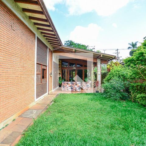 Casa à venda com 600m², 4 quartos e 1 vaga Casa à venda com 600m², 4 quartos e 1 vagaJardim