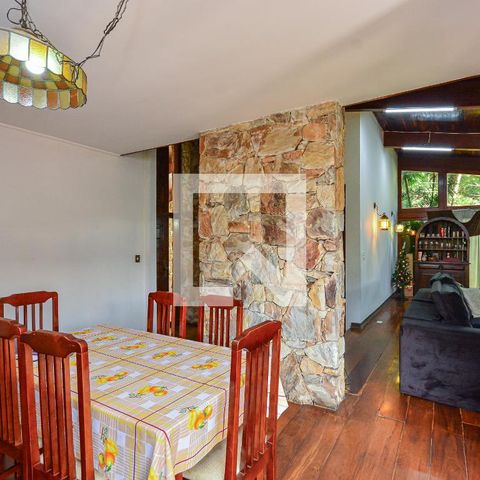 Casa à venda com 600m², 4 quartos e 1 vaga Casa à venda com 600m², 4 quartos e 1 vagaSala de Jantar