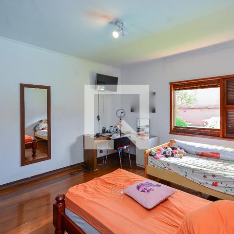 Casa à venda com 600m², 4 quartos e 1 vaga Casa à venda com 600m², 4 quartos e 1 vagaQuarto 2