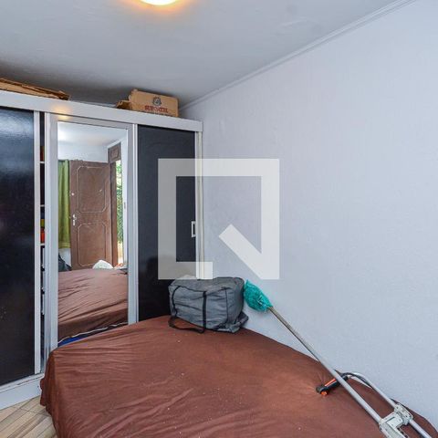 Casa à venda com 600m², 4 quartos e 1 vaga Casa à venda com 600m², 4 quartos e 1 vagaQuarto de Serviço
