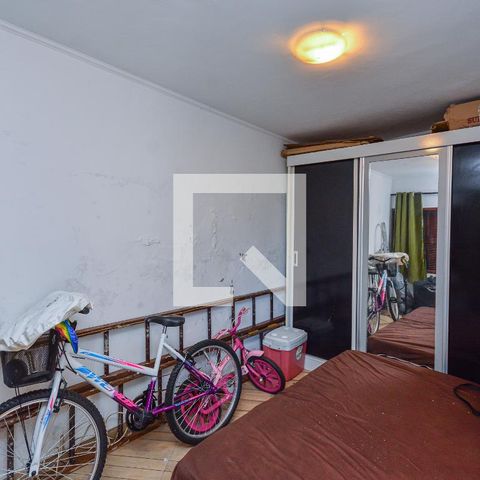 Casa à venda com 600m², 4 quartos e 1 vaga Casa à venda com 600m², 4 quartos e 1 vagaQuarto de Serviço