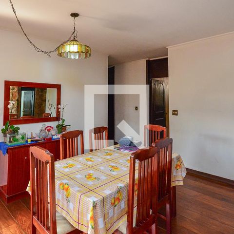 Casa à venda com 600m², 4 quartos e 1 vaga Casa à venda com 600m², 4 quartos e 1 vagaSala de Jantar