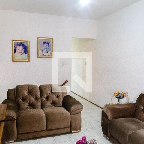 Casa para alugar com 262m², 3 quartos e 3 vagasSala