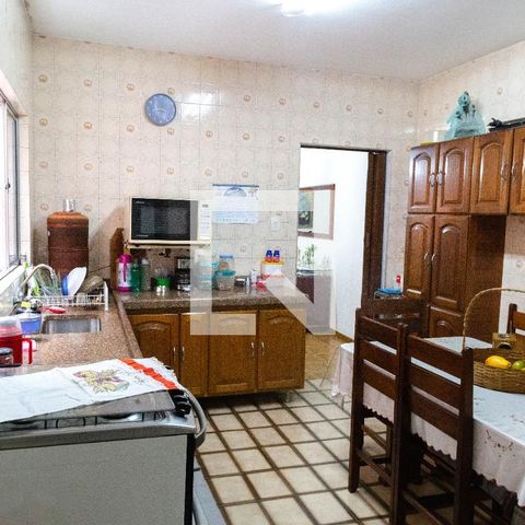 Casa para alugar com 262m², 3 quartos e 3 vagasCozinha