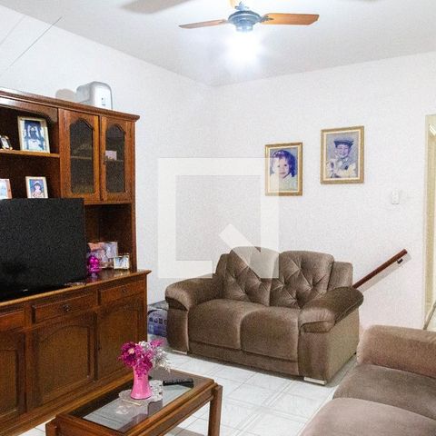 Casa para alugar com 262m², 3 quartos e 3 vagasSala