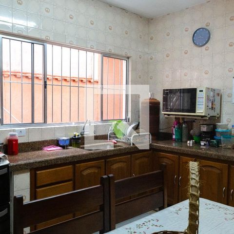 Casa para alugar com 262m², 3 quartos e 3 vagasCozinha