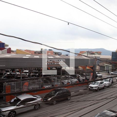 Casa para alugar com 262m², 3 quartos e 3 vagasSuíte vista