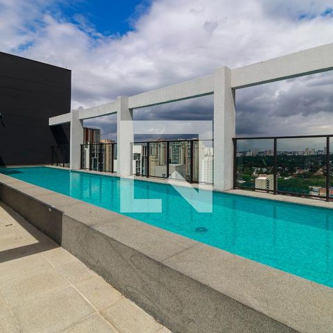 Studio à venda com 28m², 1 quarto e sem vaga Studio à venda com 28m², 1 quarto e sem vagaPiscina
