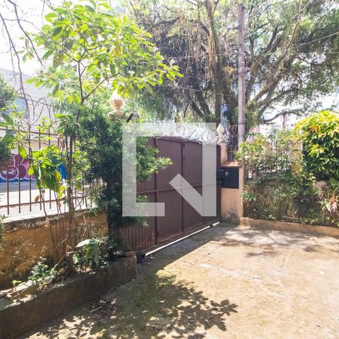 Casa à venda com 193m², 3 quartos e 2 vagas Casa à venda com 193m², 3 quartos e 2 vagasHall de entrada