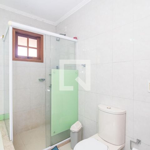 Casa à venda com 193m², 3 quartos e 2 vagas Casa à venda com 193m², 3 quartos e 2 vagasBanheiro da Suíte
