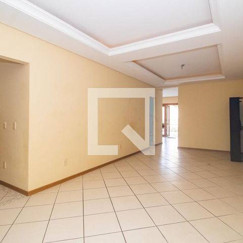 Casa à venda com 193m², 3 quartos e 2 vagas Casa à venda com 193m², 3 quartos e 2 vagasSala