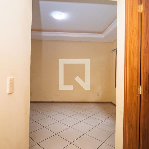 Casa à venda com 193m², 3 quartos e 2 vagas Casa à venda com 193m², 3 quartos e 2 vagasSala