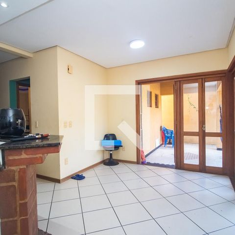 Casa à venda com 193m², 3 quartos e 2 vagas Casa à venda com 193m², 3 quartos e 2 vagasCozinha