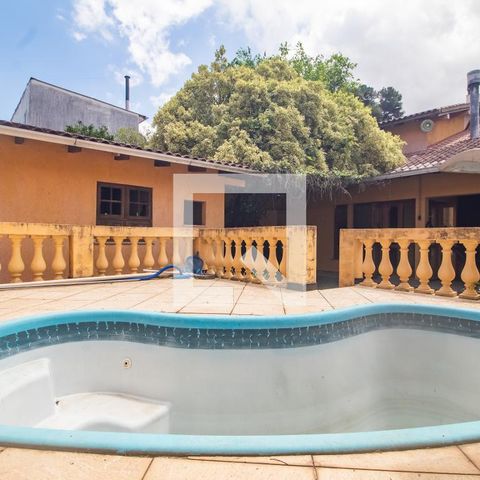 Casa à venda com 193m², 3 quartos e 2 vagas Casa à venda com 193m², 3 quartos e 2 vagasÁrea comum - Piscina